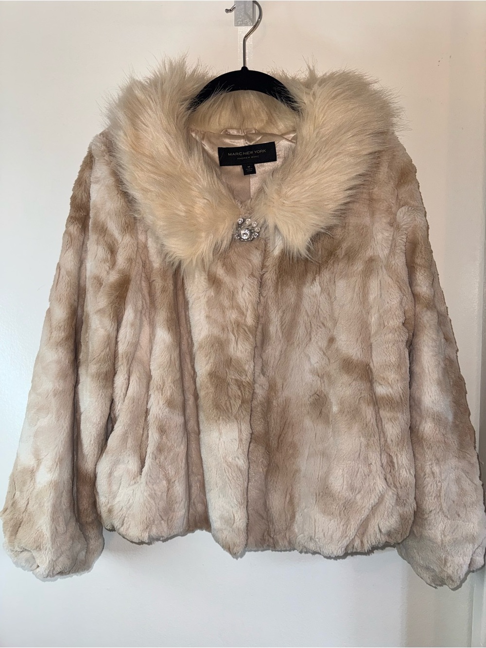 Marc New York Andrew Marc Faux Fur Jacket Cream Beige Rhinestone Collar M